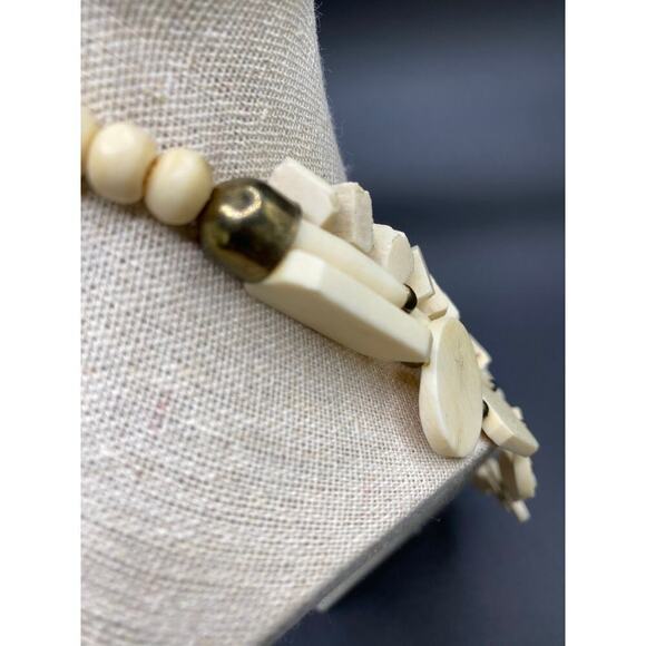 Vintage Bone Multi-strand Necklace Matching Pierced Earrings Individual Beads - Picture 7 of 8